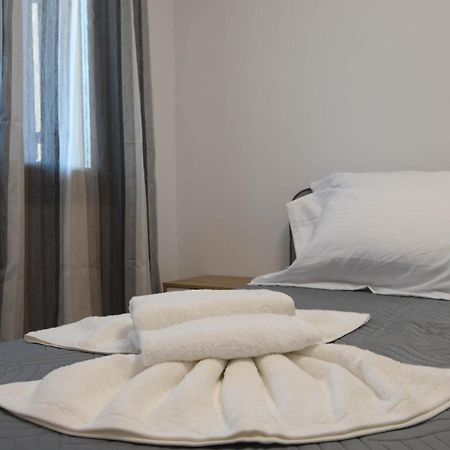 Orion Eco Suites Karteros Phòng bức ảnh